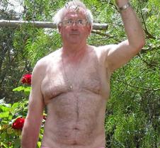 very hairy australian daddie
