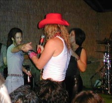 27_getting_friendly_with_the_ladies