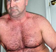 musclebear seeking jackoff buddies