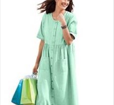 Plus size summer clothing and dresses for women When it comes to Plus size dresses this year, there are some wonderful fashions and designs that you'll love to enjoy wearing through out the year! Plus size super store provides best offers on online shopping for plus size clothing's and outfits for woman