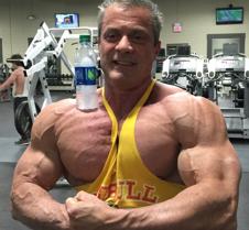 huge swole muscle bodybuilder