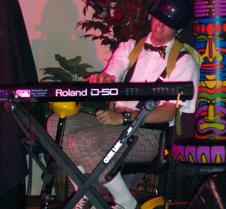 0888 guest keyboard player