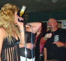045_beer_chug