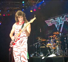 0995 Russ on lead guitar