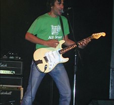 027_Jimmy_wears_shoes