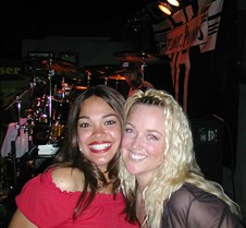 055_Jenn_and_Christy