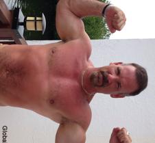 muscle stud flexings