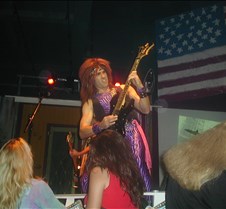 003_find_3_Jennifers_here