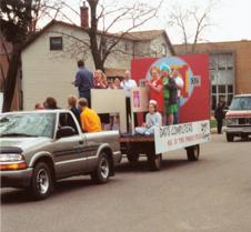Trivia+2002%3A+Parade