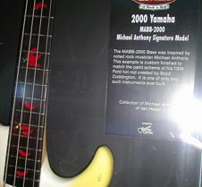 021_Micahel_Anthony_2000_bass_info