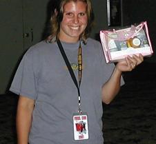 097_Jenn_wins_a_bath_set