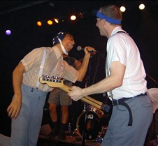 081 guitar player forgot something