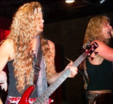 7656 the blondes having fun