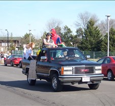 Trivia Parade 05 300