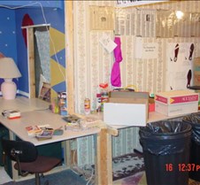 trivia2002-Basement-Day-New-Desks3