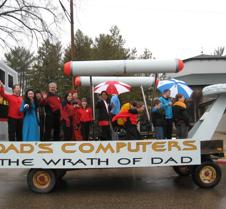 Parade_moms 043
