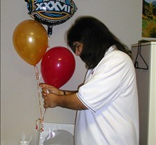 017_wrong_color_baloons
